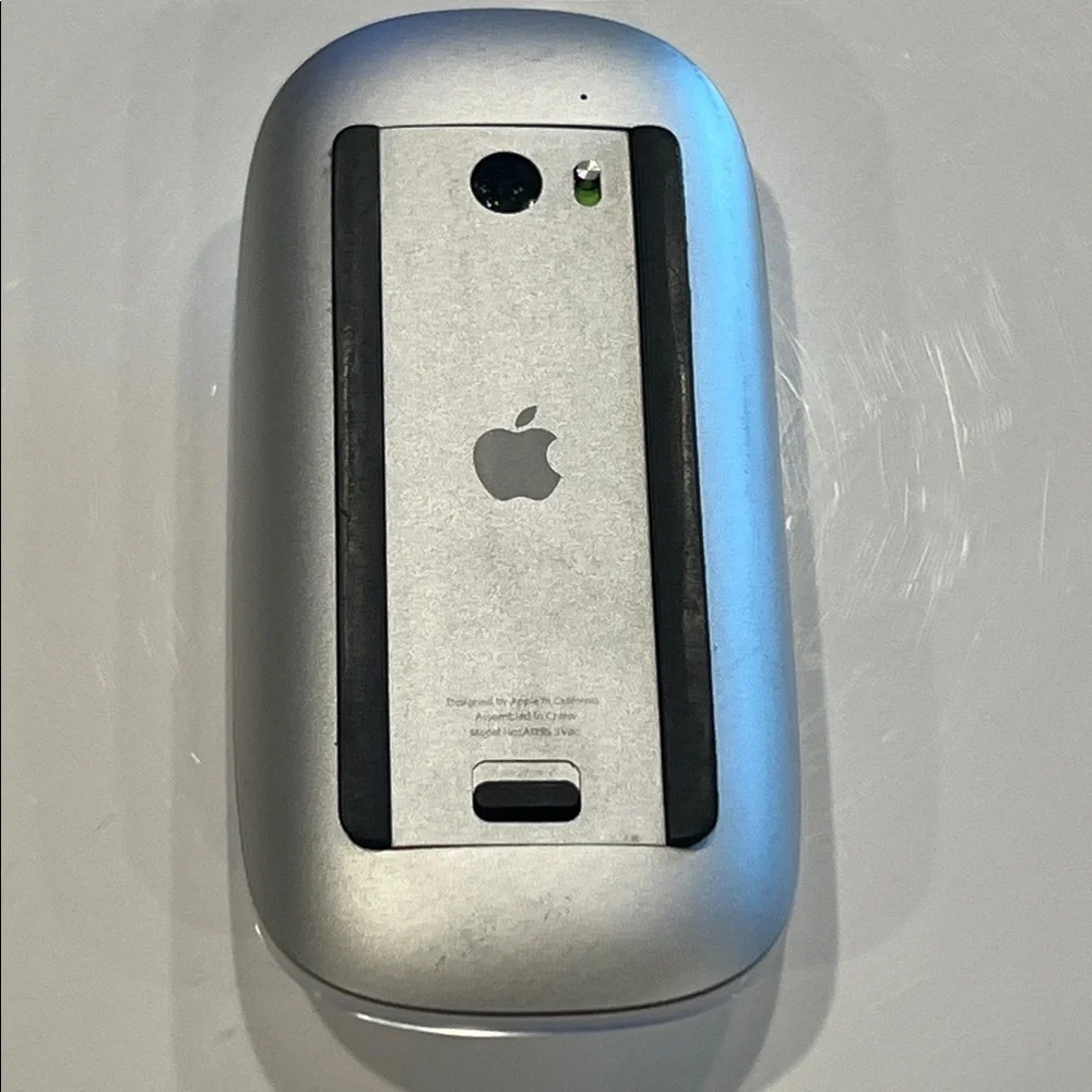 Genuine Apple A1296 3VDC Magic Mouse Wireless Bluetooth